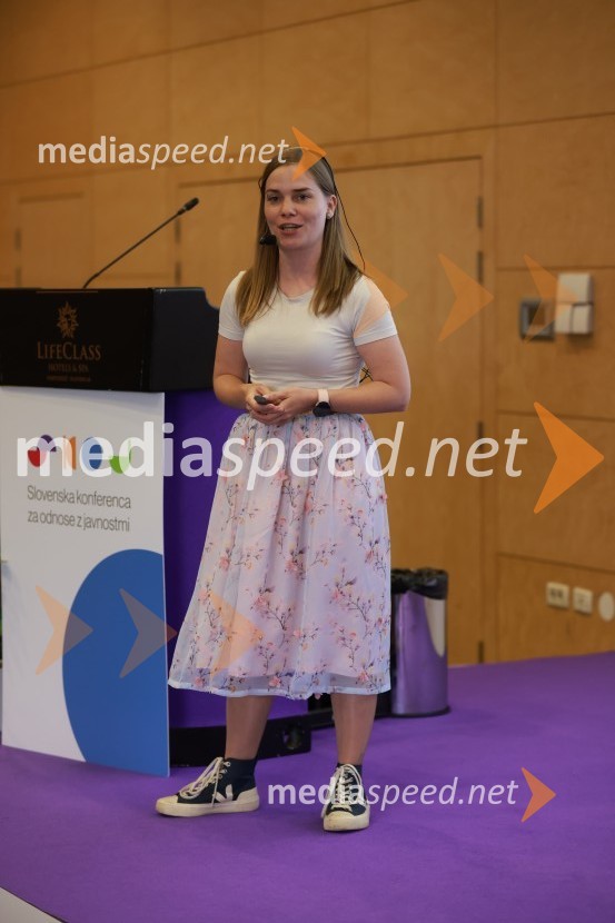  Katja  Sreš, predsednica, Ekologi brez meja26. SKOJ, drugi dan konference