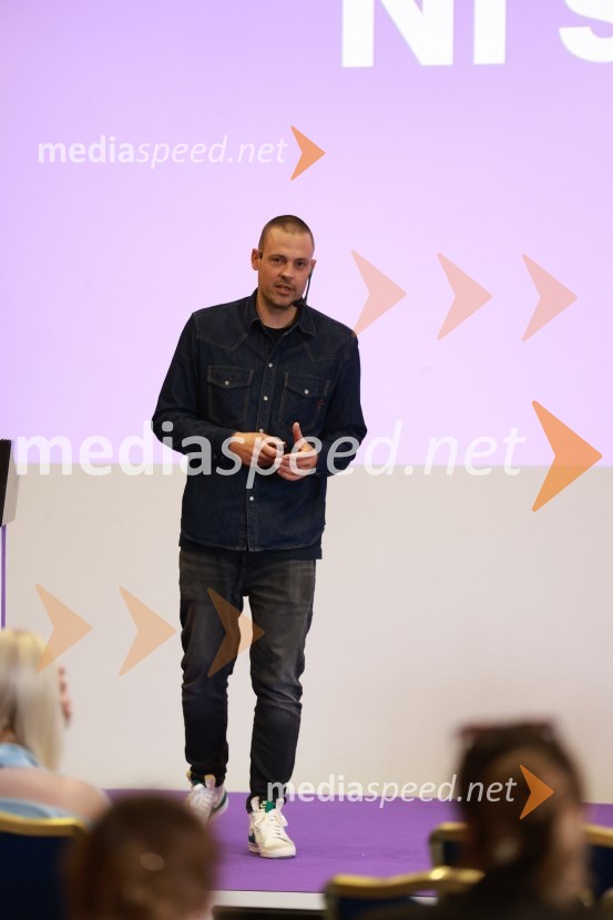  Tine Lugarič, kreativni direktor, agencija Trampolin26. SKOJ, drugi dan konference