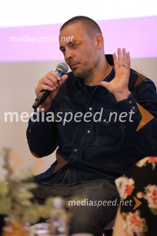  Tine Lugarič, kreativni direktor, agencija Trampolin26. SKOJ, drugi dan konference