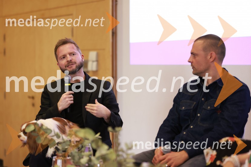  Tomato Košir, oblikovalec vidnih sporočil in pronicljivi vizualni komentator;  Tine Lugarič, kreativni direktor, agencija Trampolin26. SKOJ, drugi dan konference