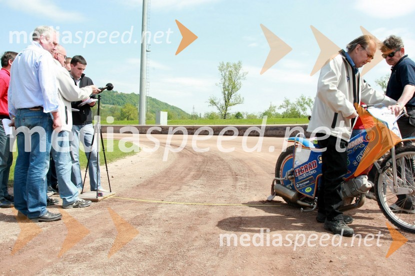 EXCLUSIVE: The world premiere and homologation of the new Akrapovic speedway silencer