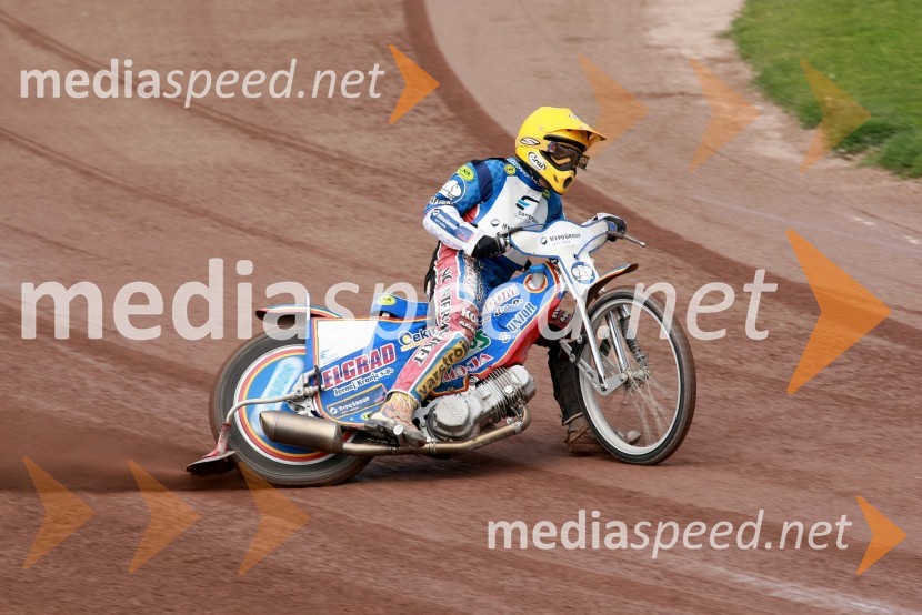 EXCLUSIVE: The world premiere and homologation of the new Akrapovic speedway silencer