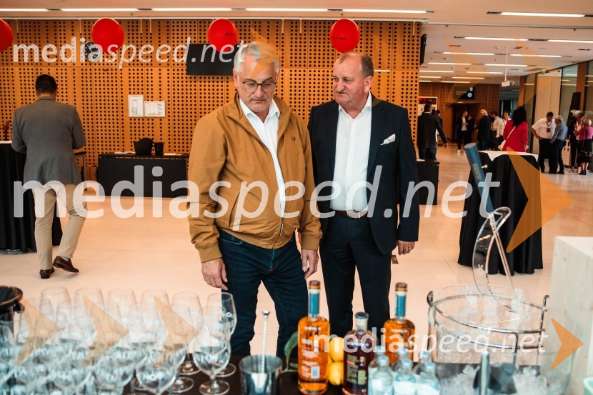  Matjaž Han, minister za gospodarstvo, turizem in šport;  Jože Koželj, direktor Koželj d.o.o.Jubilejni 10. Festvina