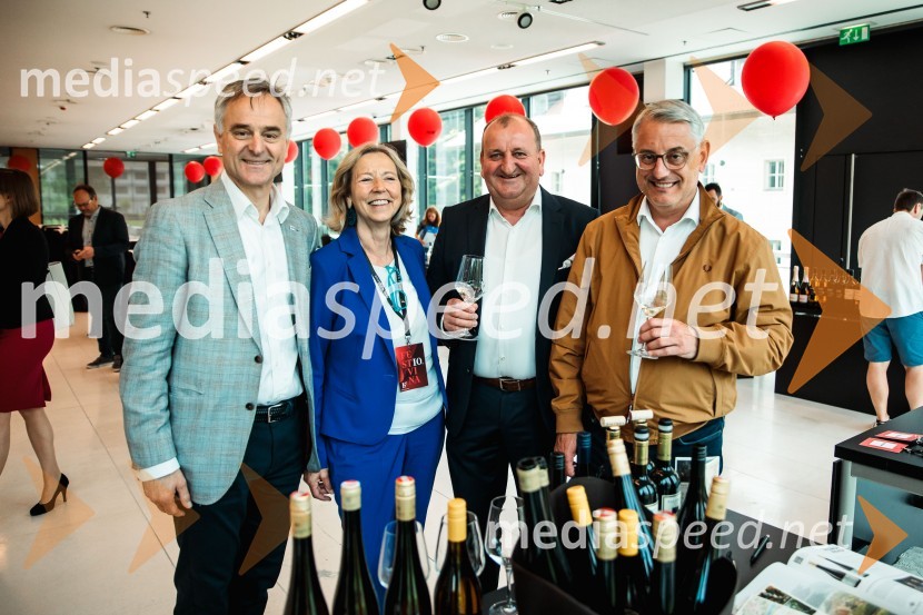  ... ;  ... ;  Jože Koželj, direktor Koželj d.o.o.;  Matjaž Han, minister za gospodarstvo, turizem in športJubilejni 10. Festvina