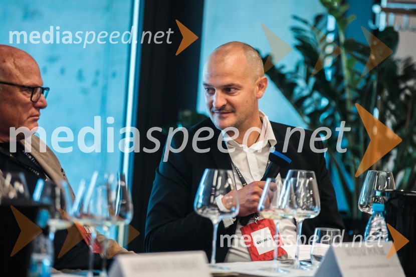  Martin GruzovinJubilejni 10. Festvina