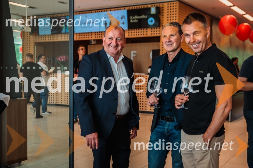  Jože Koželj, direktor Koželj d.o.o.;  Borut Cvetkovič, direktor podjetja Radgonske gorice;  Sandi Brumen, direktor prodaje, Radgonske goriceJubilejni 10. Festvina