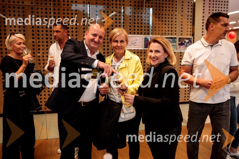  Jože Koželj, direktor Koželj d.o.o.;  ... ;  ... Jubilejni 10. Festvina