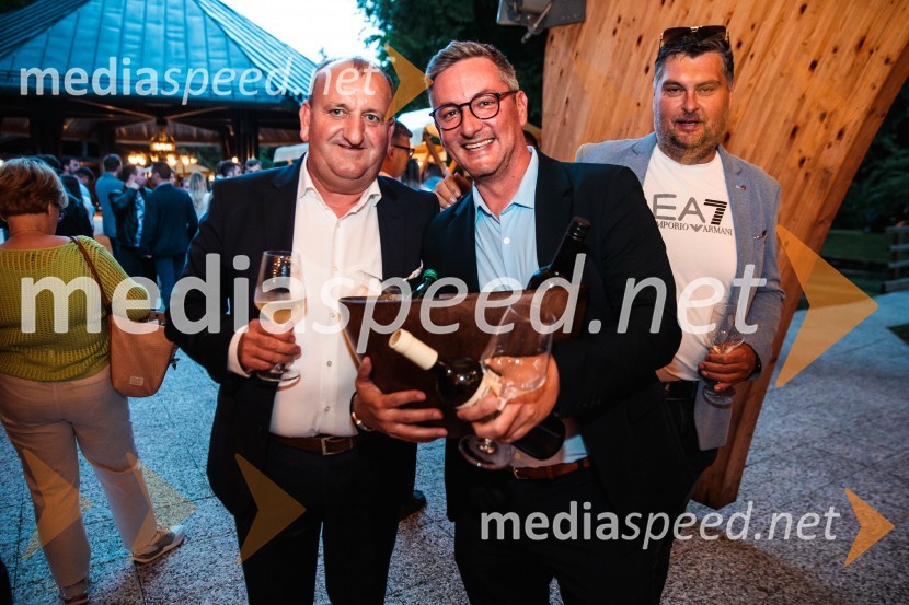  Jože Koželj, direktor Koželj d.o.o.;  ... ;  ... Jubilejni 10. Festvina