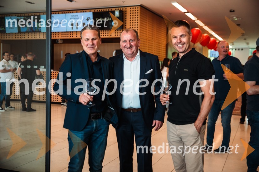  Borut Cvetkovič, direktor podjetja Radgonske gorice;  Jože Koželj, direktor Koželj d.o.o.;  Sandi Brumen, direktor prodaje, Radgonske goriceJubilejni 10. Festvina