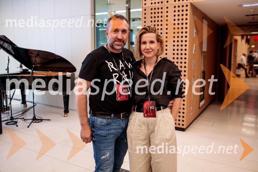  Borut  Cvetko, kreativni direktor, Mediaspeed d.o.o.;  Natalija Cvetko, Mediaspeed d.o.o.Jubilejni 10. Festvina