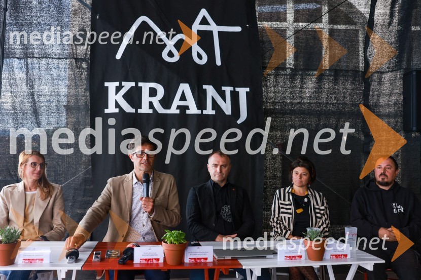  ... ;  Matjaž Rakovec, župan Mestne občine Kranj;  Klemen Malovrh, direktor, Zavod za turizem Kranj;  Fernanda Prado Verčič, ustanoviteljica in direktorica, Kranj Foto Fest;  ... Prešerno poletje 2024, novinarska konferenca