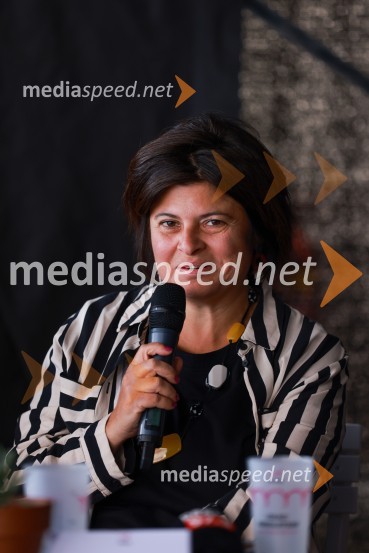  Fernanda Prado Verčič, ustanoviteljica in direktorica, Kranj Foto FestPrešerno poletje 2024, novinarska konferenca
