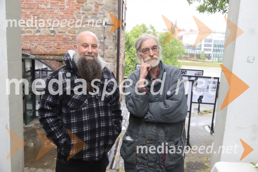 Odprtje fotografske razstave avtorja Dragiše Modrinjaka