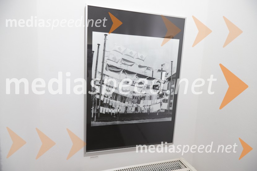 Odprtje fotografske razstave avtorja Dragiše Modrinjaka