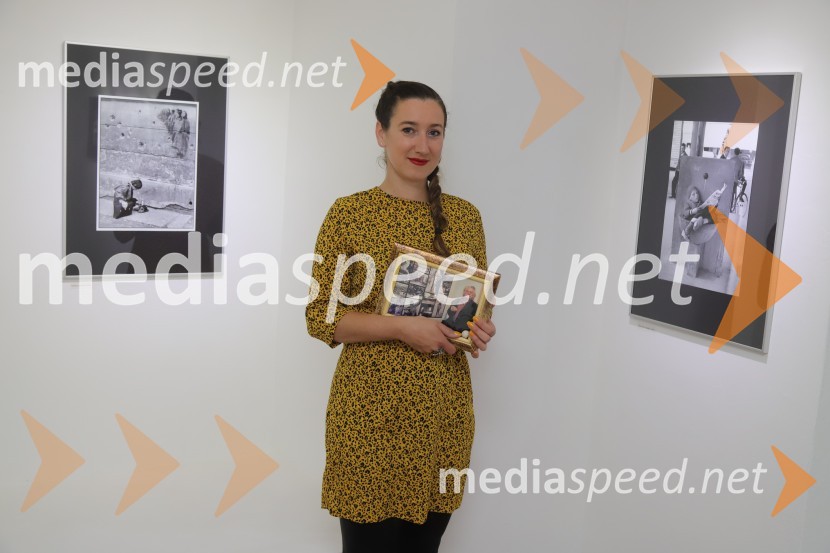  Maja Modrinjak, FotografinjaOdprtje fotografske razstave avtorja Dragiše Modrinjaka