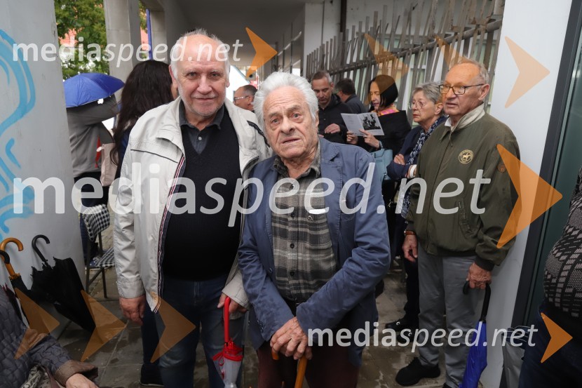  ... ;  Smiljan Pušenjak, fotografOdprtje fotografske razstave avtorja Dragiše Modrinjaka