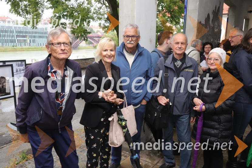 Odprtje fotografske razstave avtorja Dragiše Modrinjaka