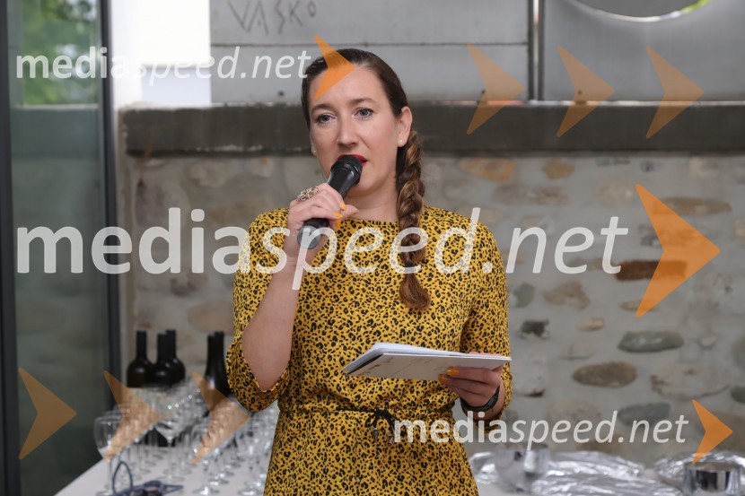  Maja Modrinjak, FotografinjaOdprtje fotografske razstave avtorja Dragiše Modrinjaka