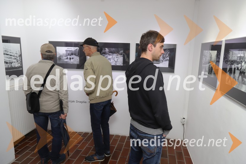 Odprtje fotografske razstave avtorja Dragiše Modrinjaka