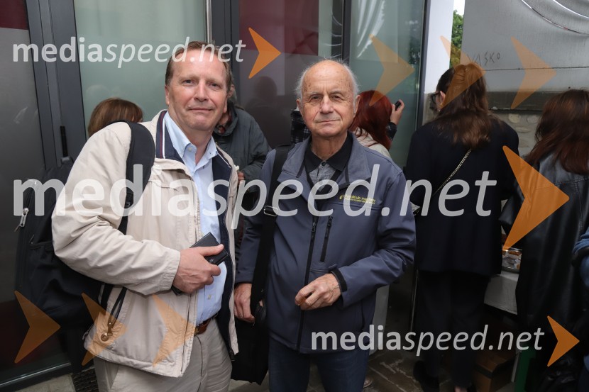 Odprtje fotografske razstave avtorja Dragiše Modrinjaka