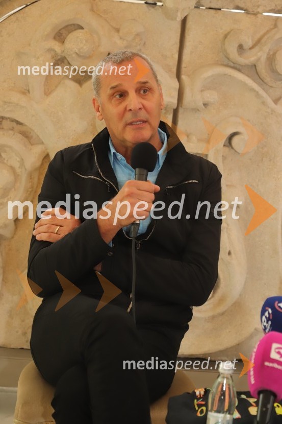  Danilo Rošker, direktor SNG MariborNovinarska konferenca pred začetkom 59. Festivala Borštnikovo srečanje