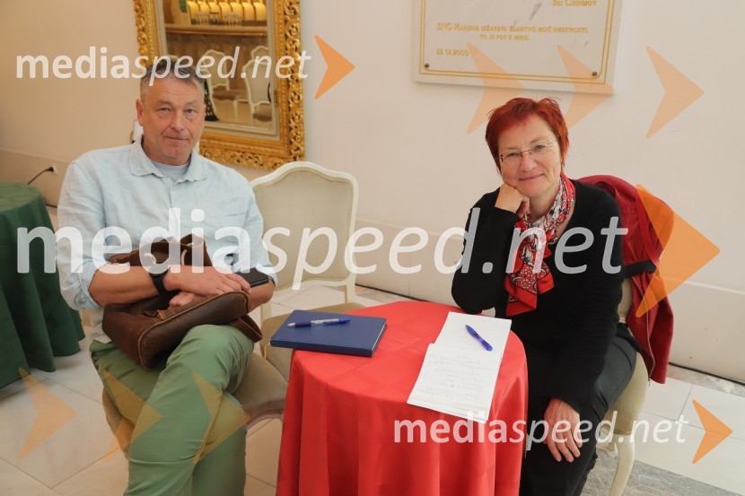  Peter Rak, novinar;  ... Novinarska konferenca pred začetkom 59. Festivala Borštnikovo srečanje