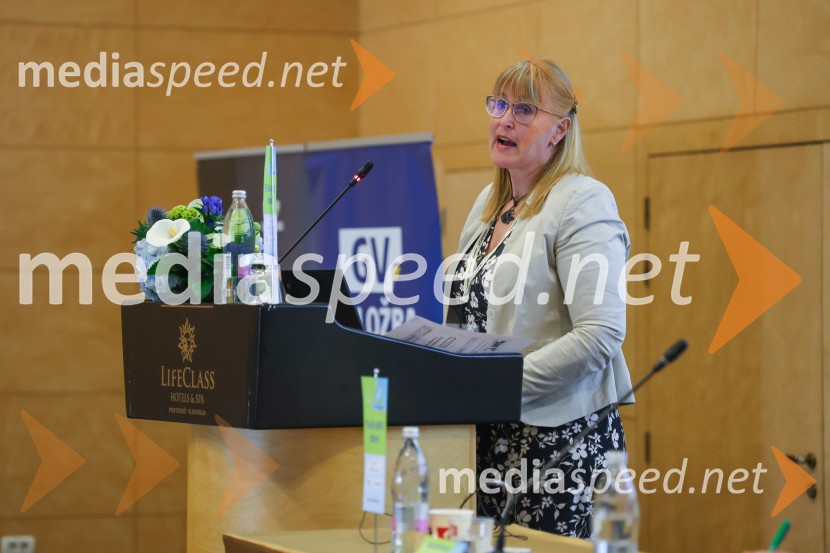 dr. Polonca Kovač, profesorica za področje upravnega prava in javne uprave, Fakulteta za upravo Ljubljana4. Find-Info dnevi 2024