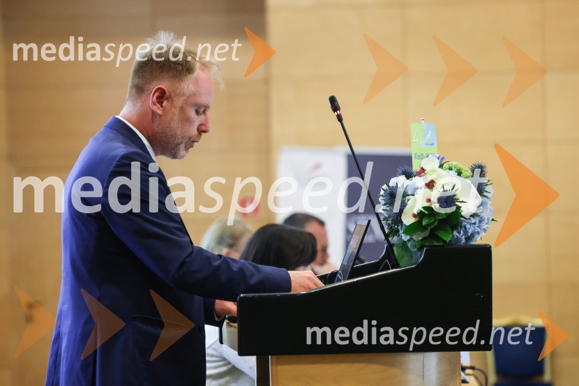  Uroš Čop, direktor in partner, Odvetniška pisarna Senica & partnerji4. Find-Info dnevi 2024