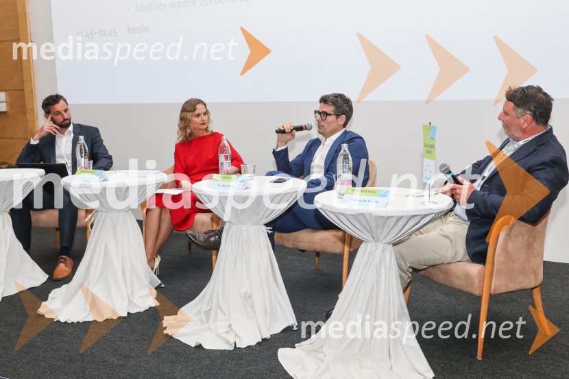  Peter Grum, generalni direktor, Finančna uprava Republike Slovenije;  Katarina Kresal, odvetnica, nekdanja ministrica za notranje zadeve; prof. dr. Aleš Ahčan, Ekonomska fakulteta, Univerza v Ljubljani;   Andrea De Vecchi, izvršni direktor, Andersen v Italiji4. Find-Info dnevi 2024