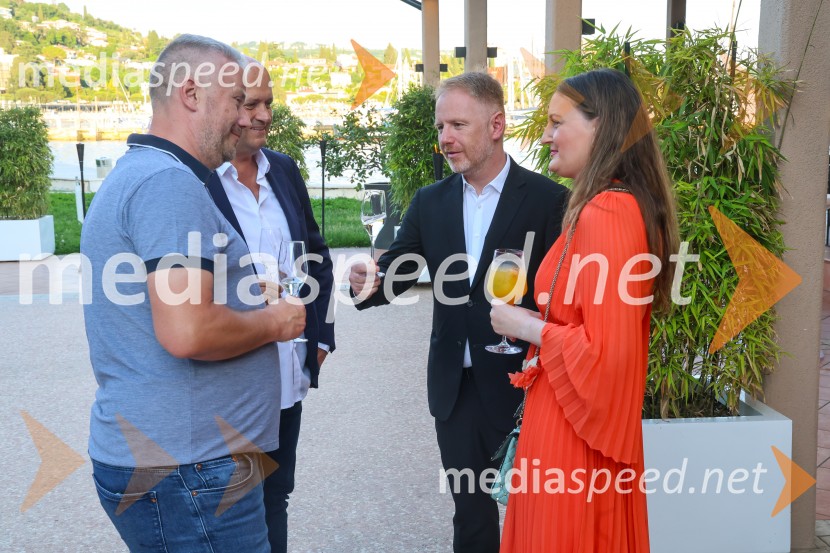  ... ;  Uroš Čop, direktor in partner, Odvetniška pisarna Senica & partnerji;  Maruša Senica, Odvetniška pisarna Senica & partnerji, d.o.o4. Find-Info dnevi 2024