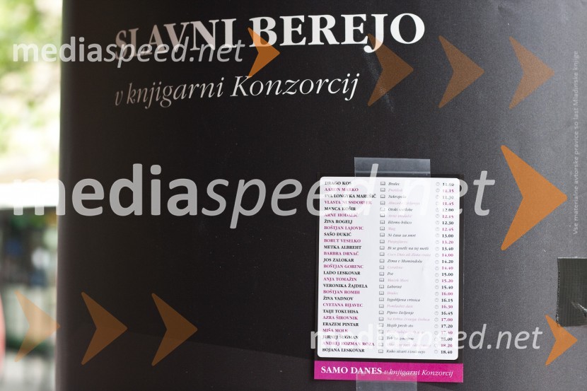 Slavni berejo v knjigarni Konzorcij