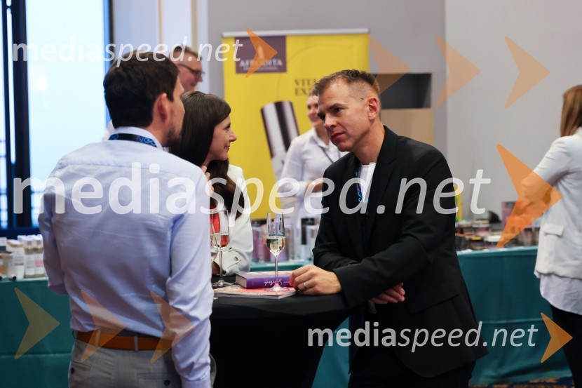  Leon Korošec, Direktor zimsko-športne divizije, Podpredsednik skupine ElanMarketinška odličnost 2024, podelitev