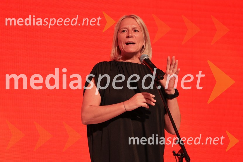  Petra Čadež, direktorica marketinga v strateškem poslovnem področju delikatesni namazi, Atlantic GrupaMarketinška odličnost 2024, podelitev