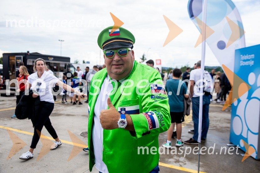  Aleksander Javornik, navijačPripravljalna tekma za Euro 2024: Slovenija – Armenija