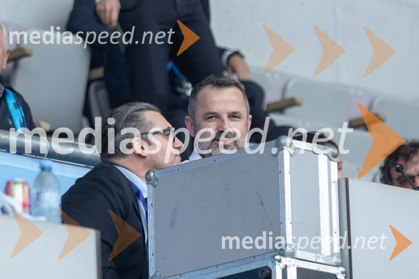  ... ;  Dušan Kosić, nogometaš in trener, NK KraševciPripravljalna tekma za Euro 2024: Slovenija – Armenija