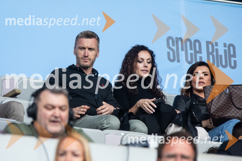  Denis Avdić, voditelj;  Ana Avdić;  ... Pripravljalna tekma za Euro 2024: Slovenija – Armenija