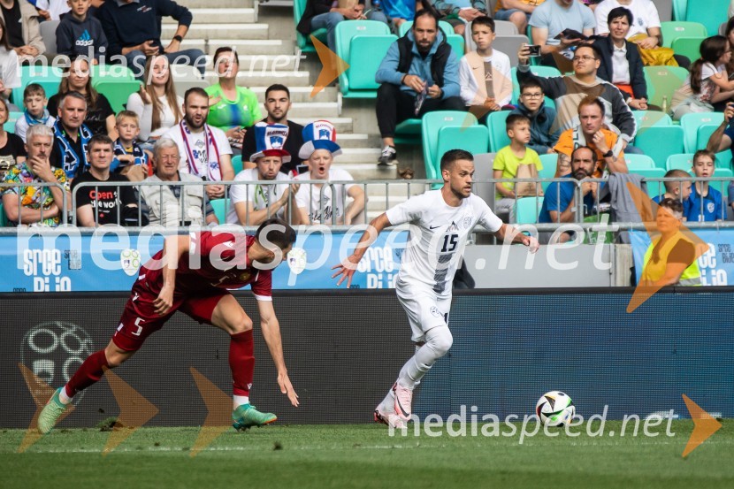  ... ;  Tomi Horvat, nogometašPripravljalna tekma za Euro 2024: Slovenija – Armenija