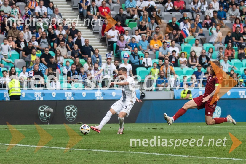  Tomi Horvat, nogometašPripravljalna tekma za Euro 2024: Slovenija – Armenija