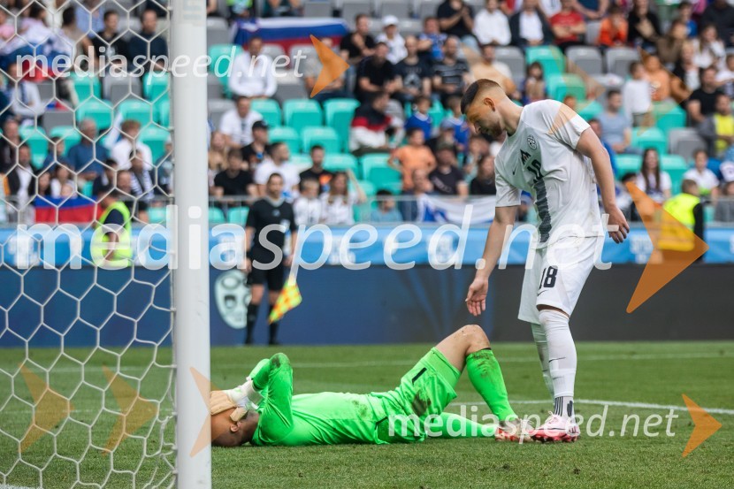  Ognjen Čančarević, nogometaš, Armenja;  Žan Vipotnik, nogometašPripravljalna tekma za Euro 2024: Slovenija – Armenija