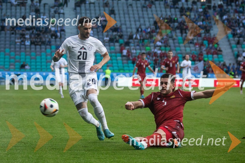  Petar Stojanović, nogometaš;  Styopa Mkrtčjan, nogometaš, ArmenijaPripravljalna tekma za Euro 2024: Slovenija – Armenija