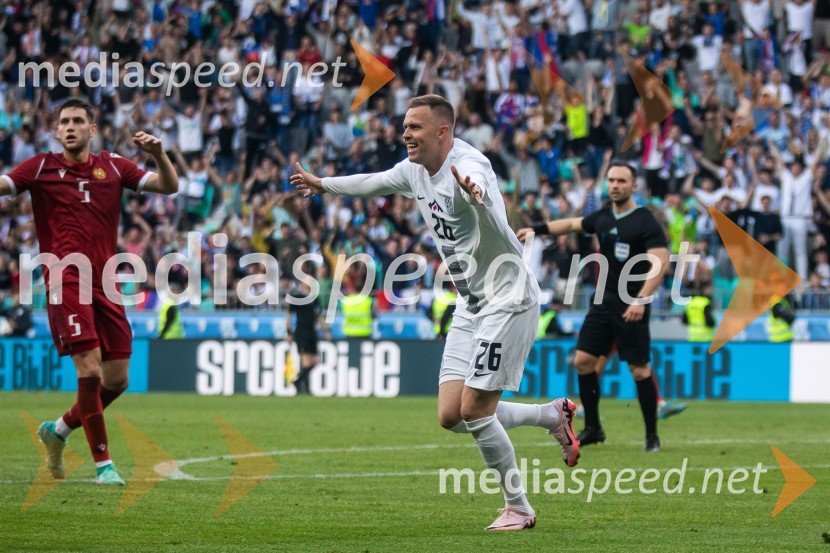  Styopa Mkrtčjan, nogometaš, Armenija;  Josip  Iličić, nogometašPripravljalna tekma za Euro 2024: Slovenija – Armenija