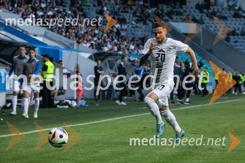  Petar Stojanović, nogometašPripravljalna tekma za Euro 2024: Slovenija – Armenija