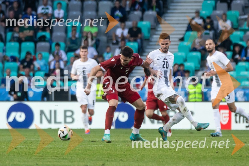  Styopa Mkrtčjan, nogometaš, Armenija;  Petar Stojanović, nogometašPripravljalna tekma za Euro 2024: Slovenija – Armenija