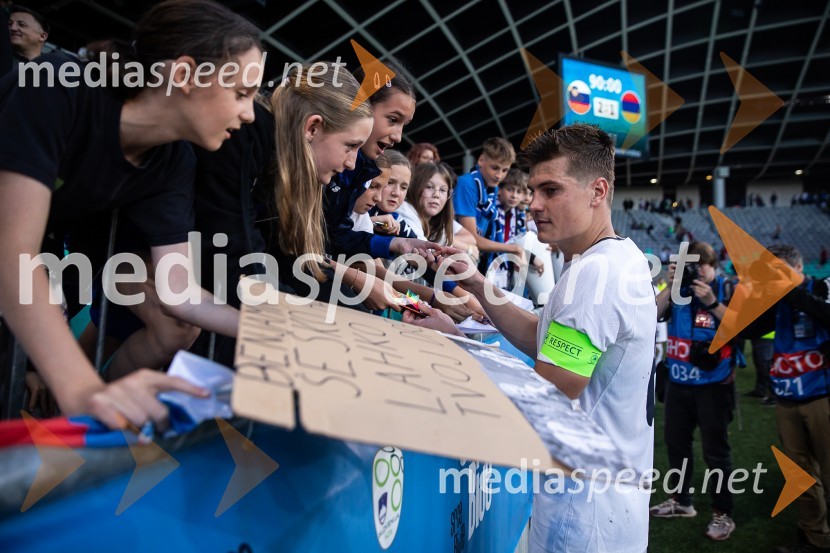  Jaka Bijol, nogometašPripravljalna tekma za Euro 2024: Slovenija – Armenija