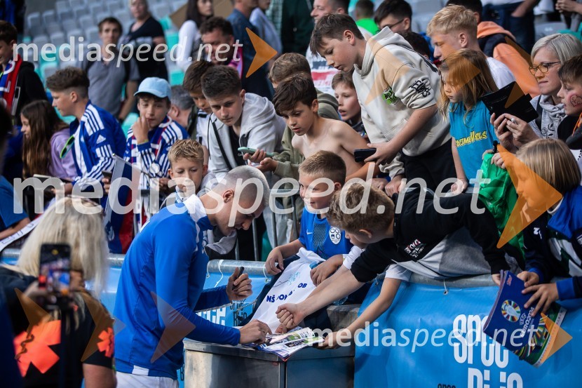  Benjamin Šeško, nogometašPripravljalna tekma za Euro 2024: Slovenija – Armenija