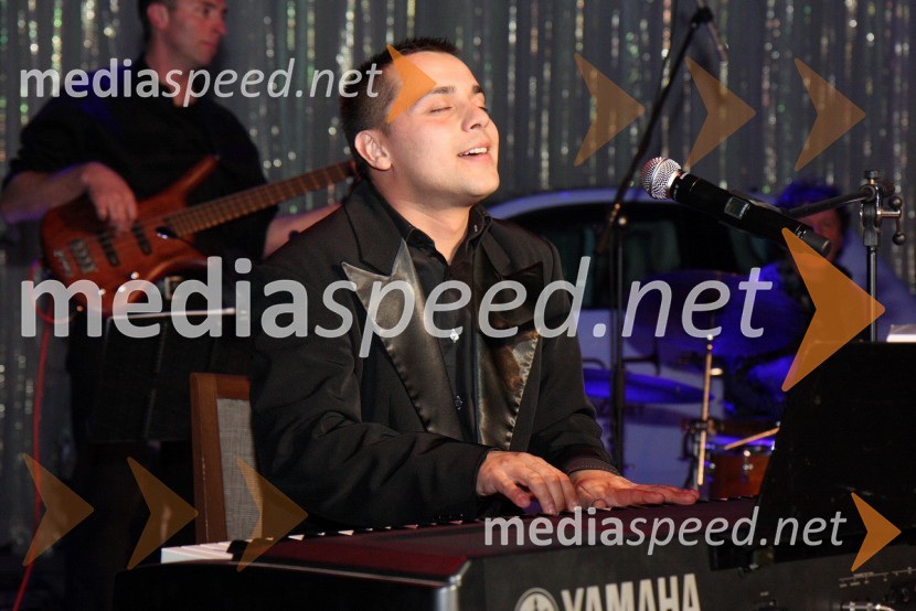 Uroš Perić, pevecRay Charles Tribute, Casino Mond