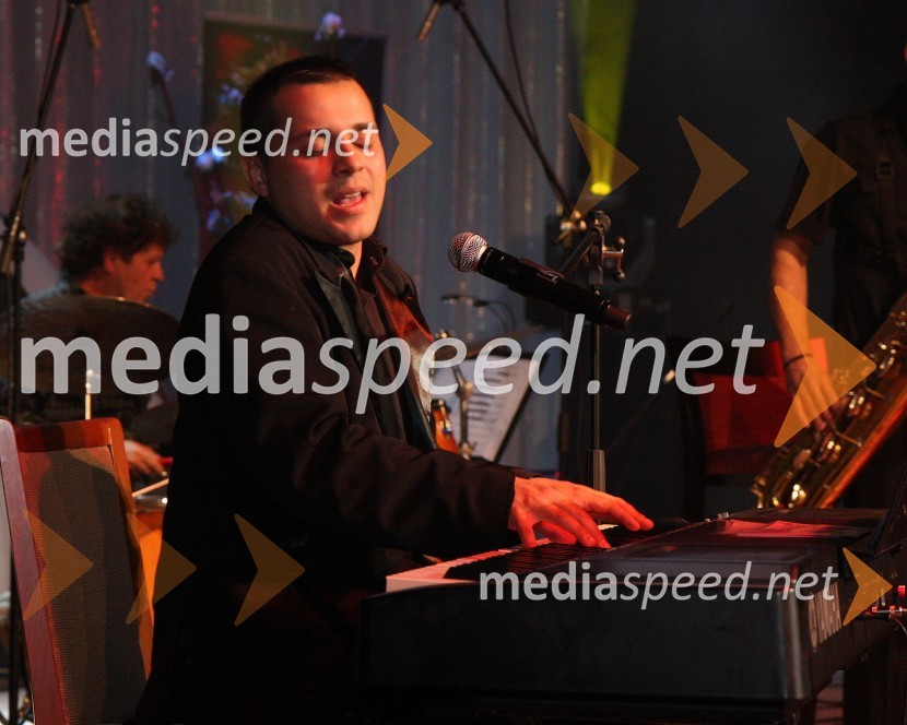 Uroš Perić, pevecRay Charles Tribute, Casino Mond