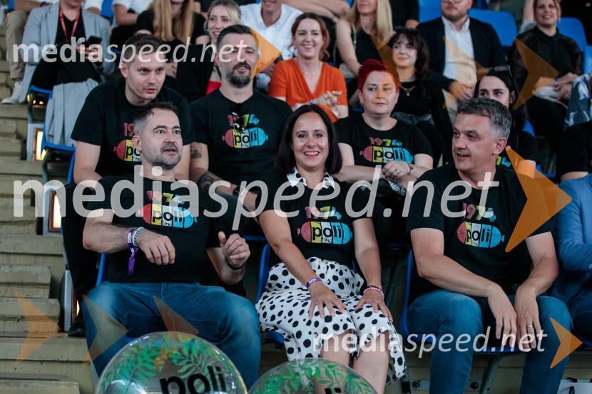  Hrvoje Filipčić, direktor marketinga, Perutnina Ptuj Group;  Barbara Stopinšek, vodja blagovne znamke Poli v Skupini Perutnina Ptuj;  David Visenjak, direktor trženja, Perutnina Ptuj d. d.33. SOF, podelitev nagrad