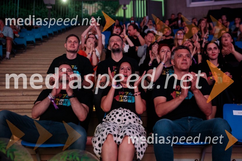  Hrvoje Filipčić, direktor marketinga, Perutnina Ptuj Group;  Barbara Stopinšek, vodja blagovne znamke Poli v Skupini Perutnina Ptuj;  David Visenjak, direktor trženja, Perutnina Ptuj d. d.33. SOF, podelitev nagrad