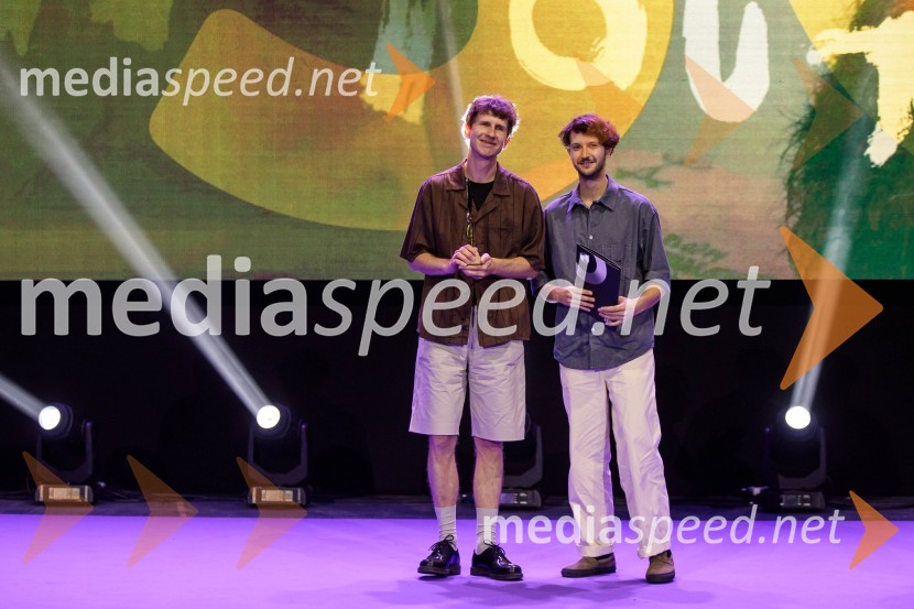  Matic Zavodnik, Diskont films;  Rok Berglez, Diskont films33. SOF, podelitev nagrad